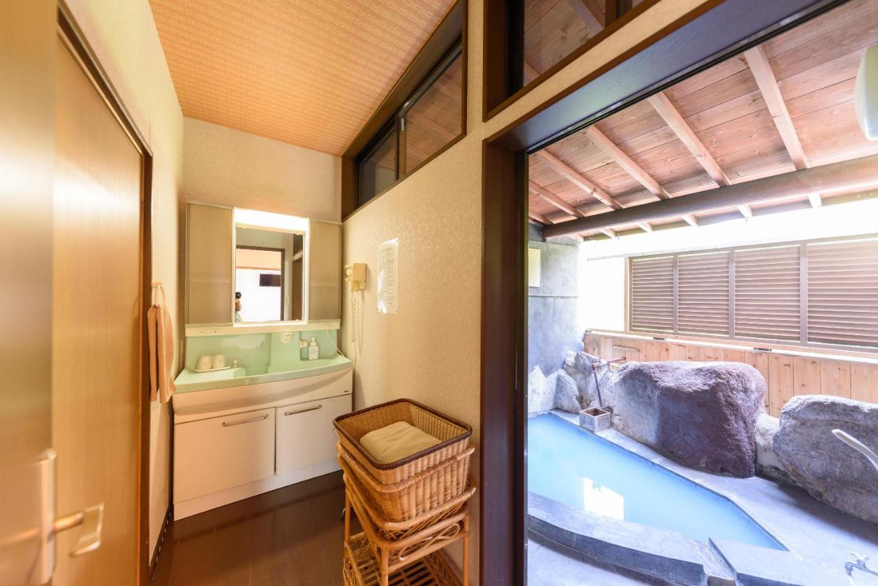 Yufuin Onsen Tsukanoma Habitación foto